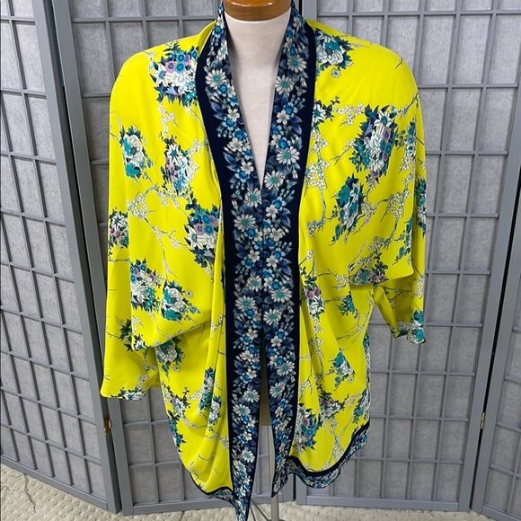 Oasis Yellow Floral Kimono Top - Picture 1 of 4